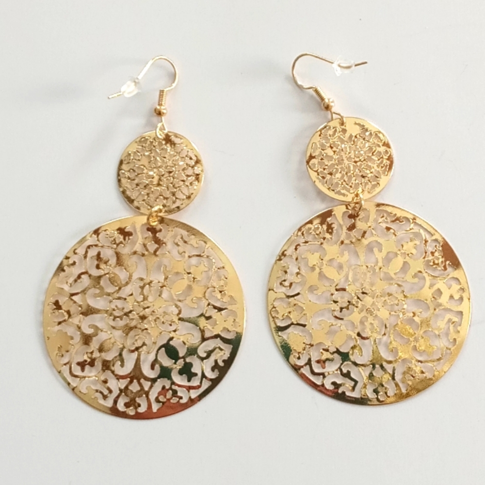 NWOT Elegant Filigree Faux Gold Earrings, Costume Jewelry